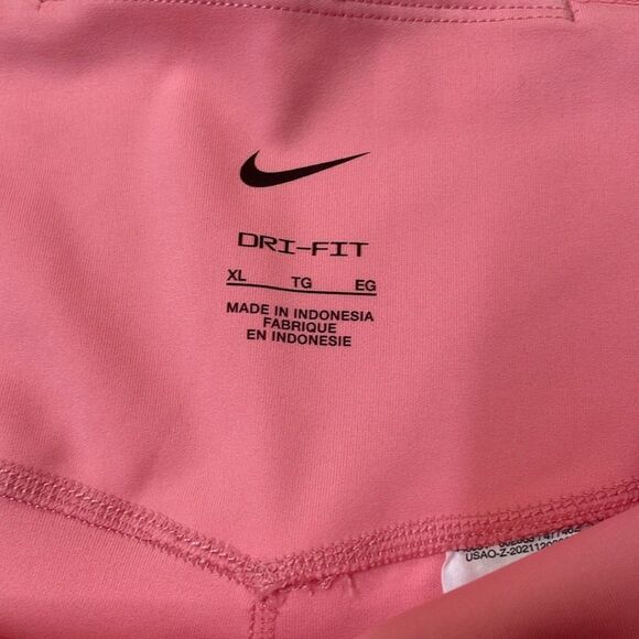 Nike Women’s Pink Tight Fit Mid-Rise 7” Length Dri-fit Shorts Sz XL - Picture 2 of 8